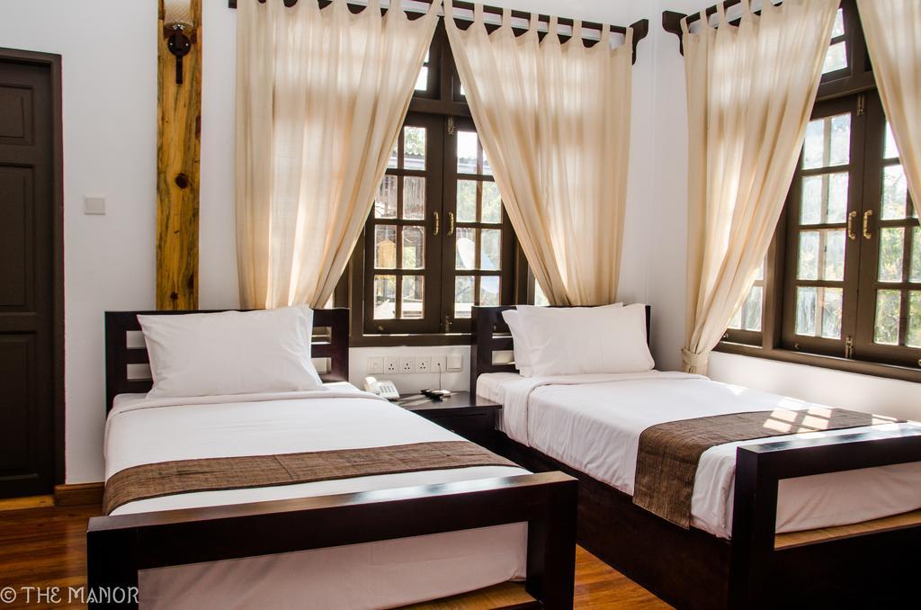 The Manor Hotel Ньоншуэ Номер фото