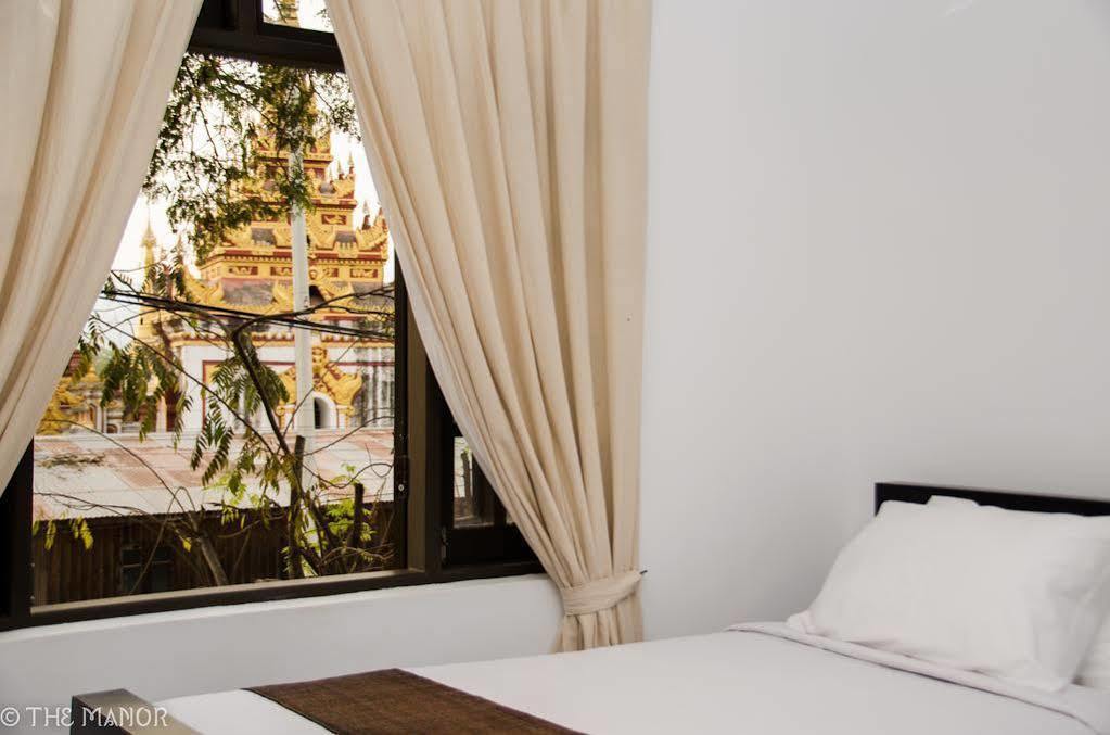 The Manor Hotel Ньоншуэ Экстерьер фото